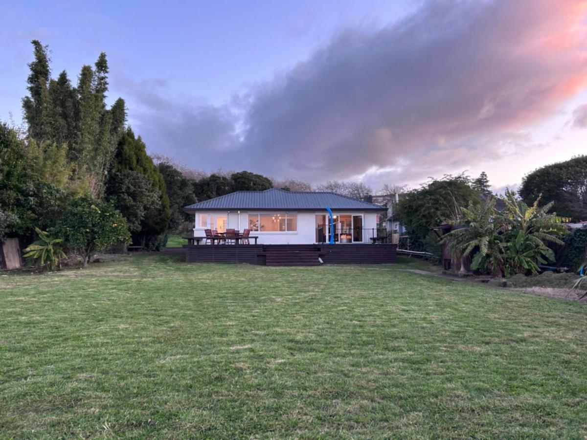 Lakefront Getaway In Rotorua Eksteriør bilde